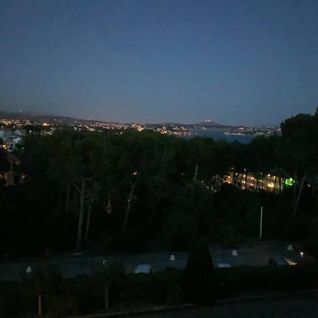 Athena Ohana, Les Pieds Dans L'Eau Bandol Exterior photo