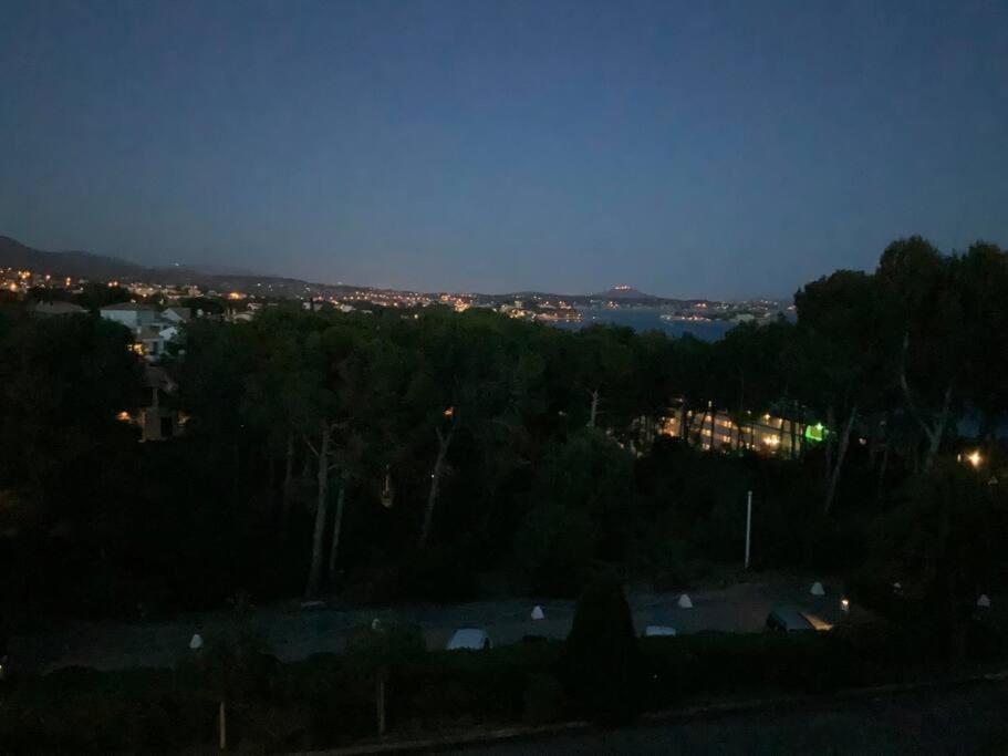 Athena Ohana, Les Pieds Dans L'Eau Bandol Exterior photo